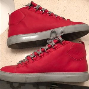 Like new could use some cleaning up